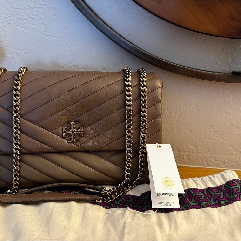 Tory Burch Kira Chevron Convertible Shoulder Bag in Classic Taupe
